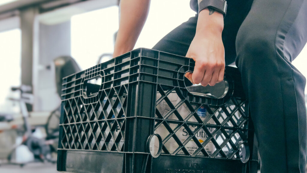 LNI - lifting crate exercise